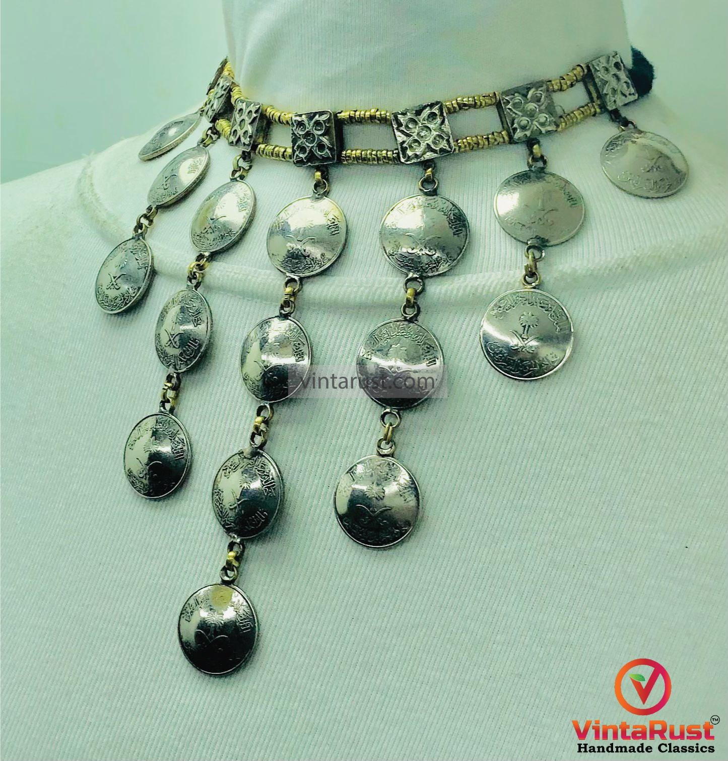 遊牧民のチョーカーネックレス：アフガニスタンの銀貨、ボヘミアン風