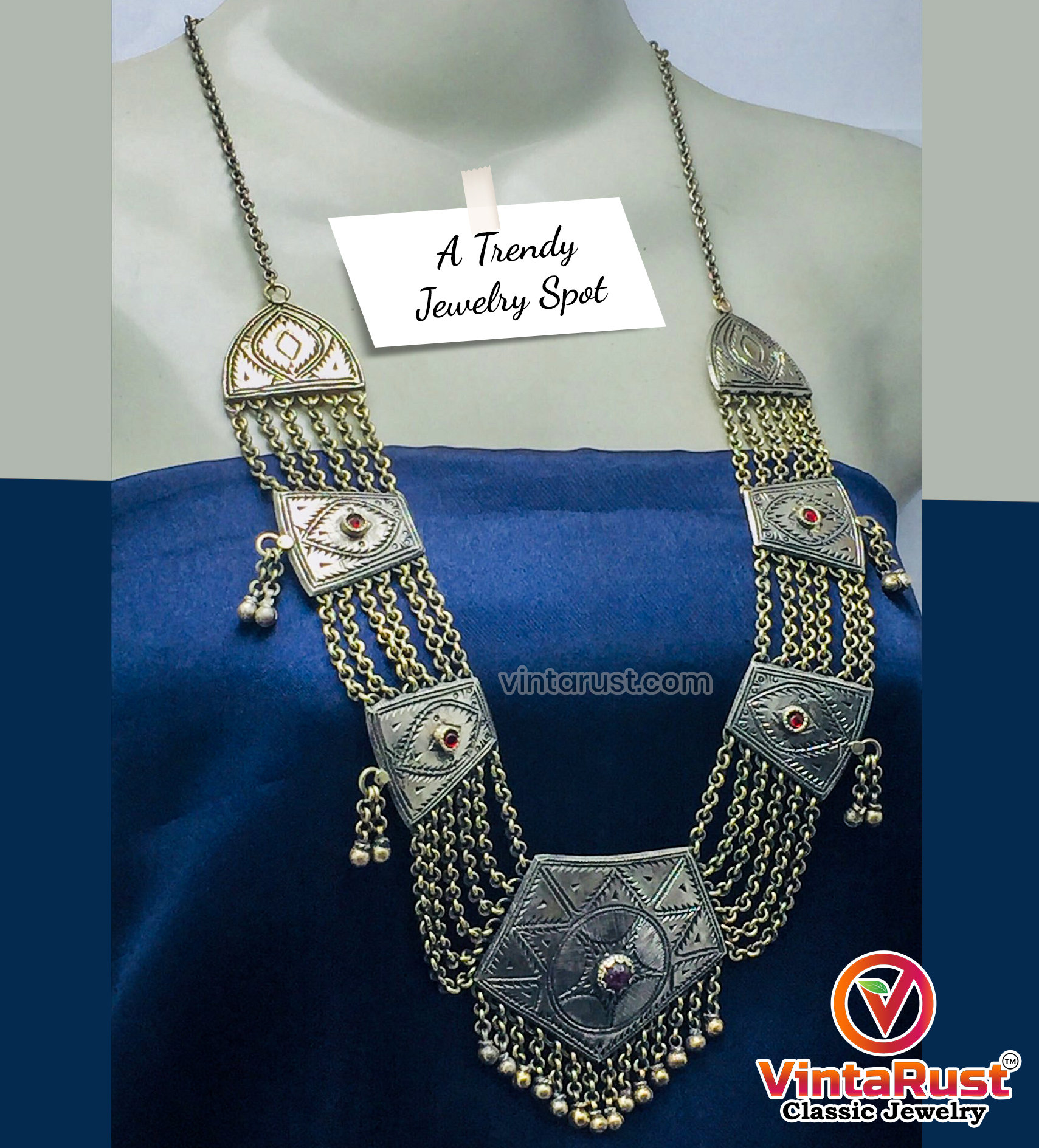 ヴィンテージ クチ ビブネックレス：ガラスストーンを使った