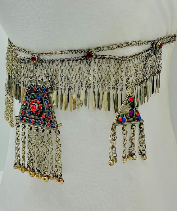 Silver Kuchi Belly Dance Belt With Dangling Pendants  display picture 3