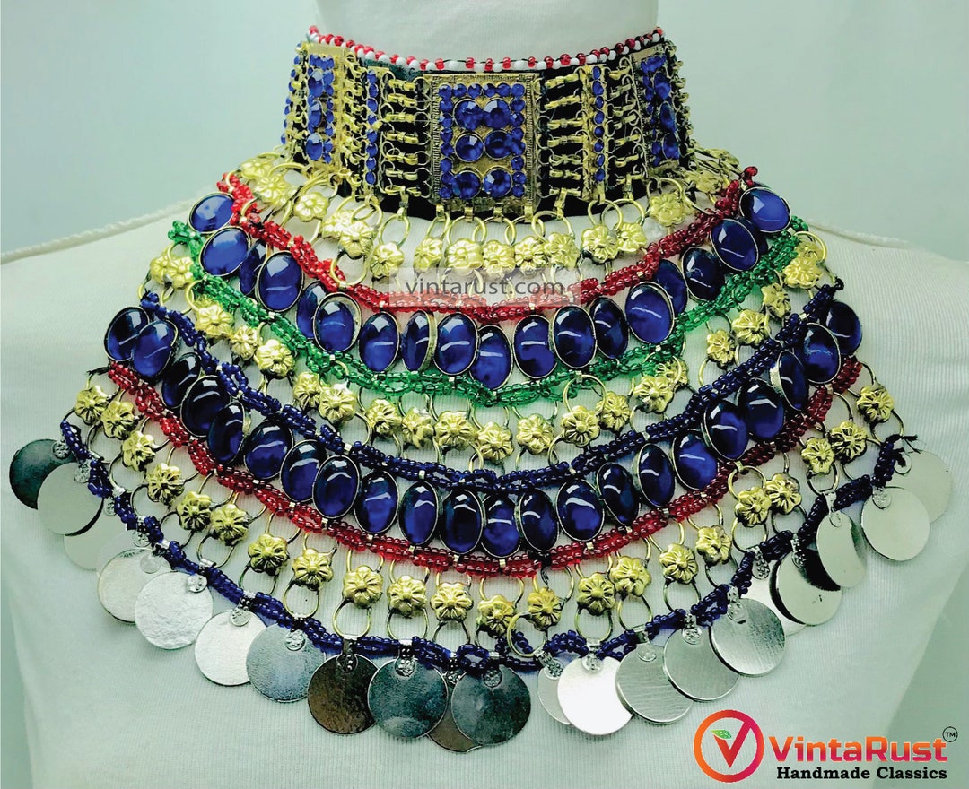 ブルーストーンビーズチョーカー：アフガニスタンのクチ族のネックレス