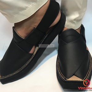 Męskie czarne skórzane Peshawari Chappal: ręcznie robione tradycyjne sandały