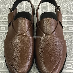 Handmade Shiny Brown Leather Peshawari Chappal: Traditional Men's Sandals image 6