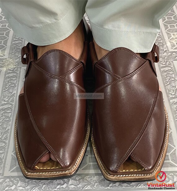 Men Genuine Leather Peshawari Chappal, Classic Brown  display picture 3