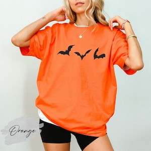 Halloween Bats Shirt, Creepy Cute Shirt, Trick or Treat Shirt, Minimal Halloween Tee, Simple Halloween Shirt, Horror Vibes Tee, October Tee
