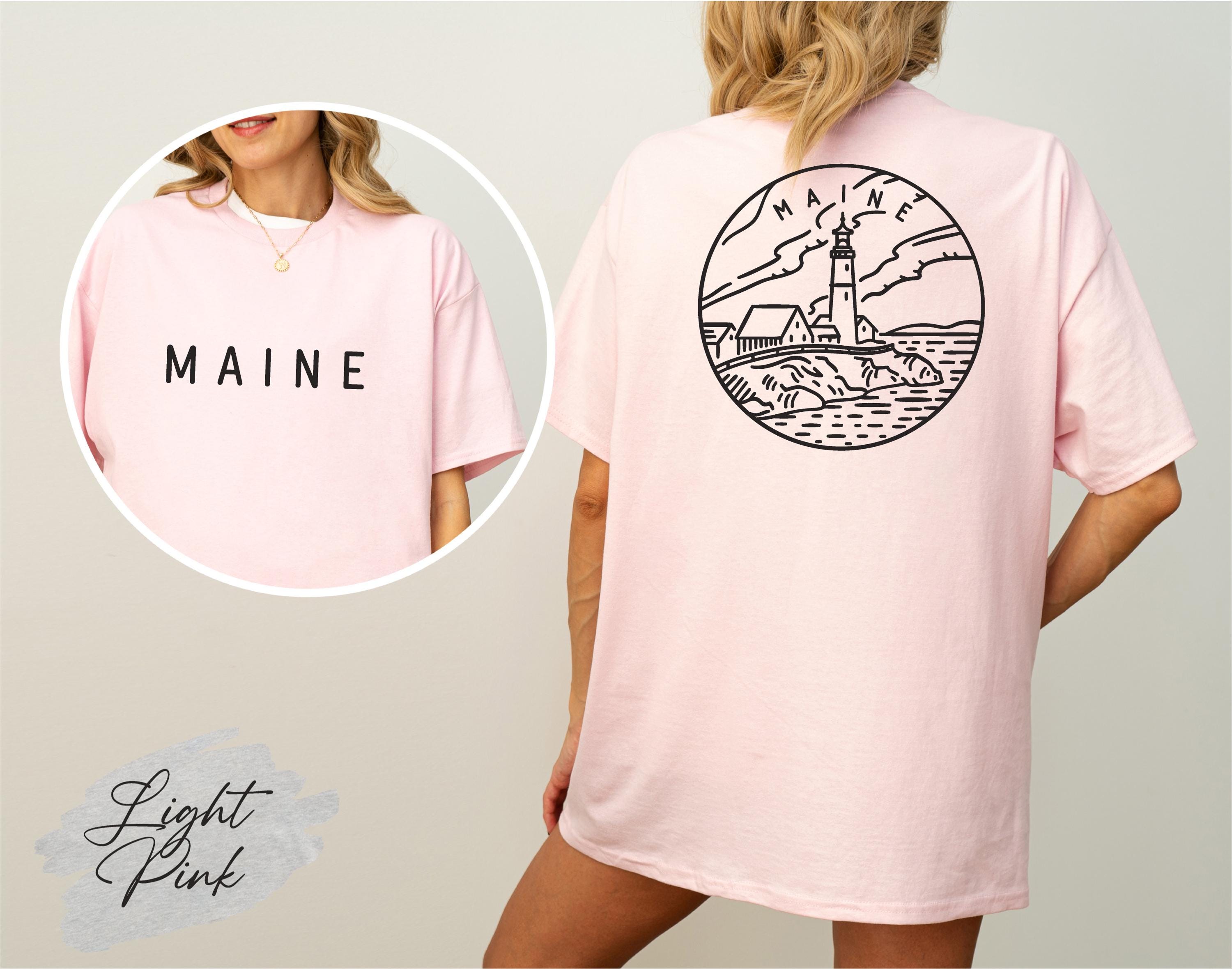 Maine Retro Graphic Tee: Vacation Souvenir Shirt