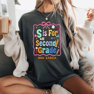 Comfortkleuren tweedegraads shirt voor leraar, Coquette Bow 2e leerjaar shirt voor leraar, shirt voor leraar tweede leerjaar, shirts voor leraar basisonderwijs