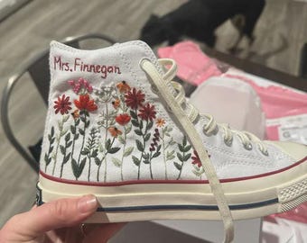Wedding Converse Embroidered, Custom Wildflower Embroidered Sneakers for Bride, Embroidered Wedding Reception Shoes, Wedding Gifts
