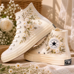 Custom Embroidered Wedding Converse, White Flowers Embroidered Sneakers for Bride, Embroidered Wedding Reception Shoes, Wedding Gifts