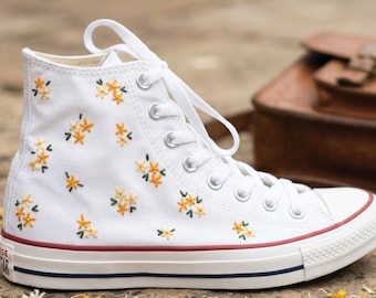 Yellow Daisy Wildflower Embroidered Converse High Tops, Cottagecore Floral Sneakers, Minimalist Garden Flower Shoes, Cute Nature Lover Gift