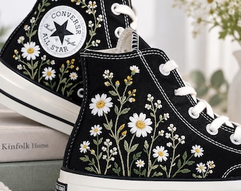 Daisy Wildflower Embroidered Converse, Botanical Floral High Tops, Cottagecore Garden Sneakers, Nature Lover Gift, Spring Flower Shoes