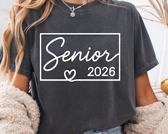 Abschlussklasse von 2026 Shirt, Senior Comfort Colors Shirt, graduiert 2026 Shirt, High School Senior Shirt, Retro Senior Shirt, Abschlussgeschenk