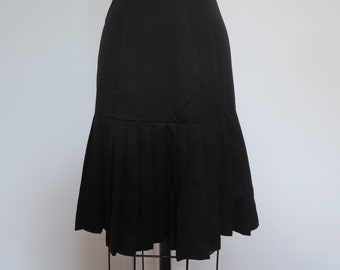 Black Vintage Drop Waist Pleated Skirt