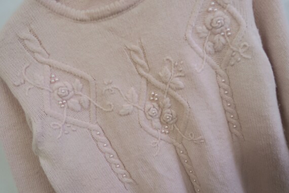 Vintage Pale Pink Rose Embroidered Knit Jumper Sw… - image 2