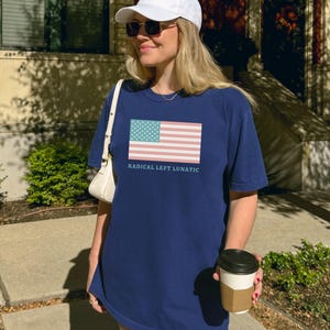 Comfort Colors® Radical Linkes Lunatic T-Shirt, Lustiges Fortschrittliches Politisches T-Shirt, Shirt für Linker, Linker und Anti-Trumpf-Humor-Shirt