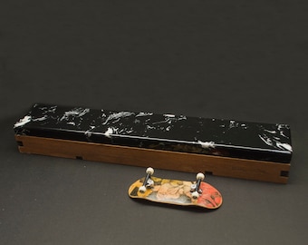 Fingerboard Ramp： Long Marble Box