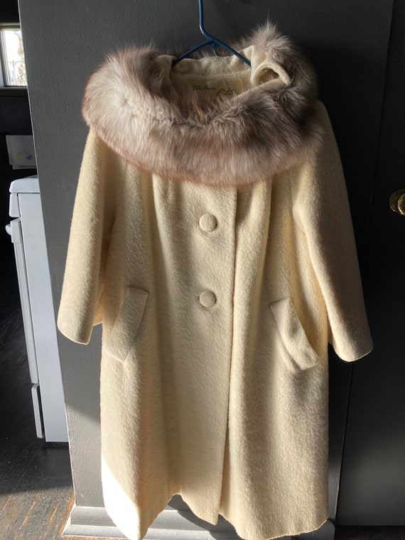 Lilli Ann Light Yellow Swing Coat