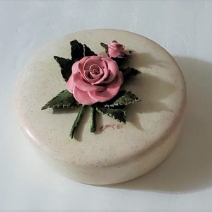 Unique Vintage Rose-Crested Ceramic Jewelry/Trinket Dish/Box image 2