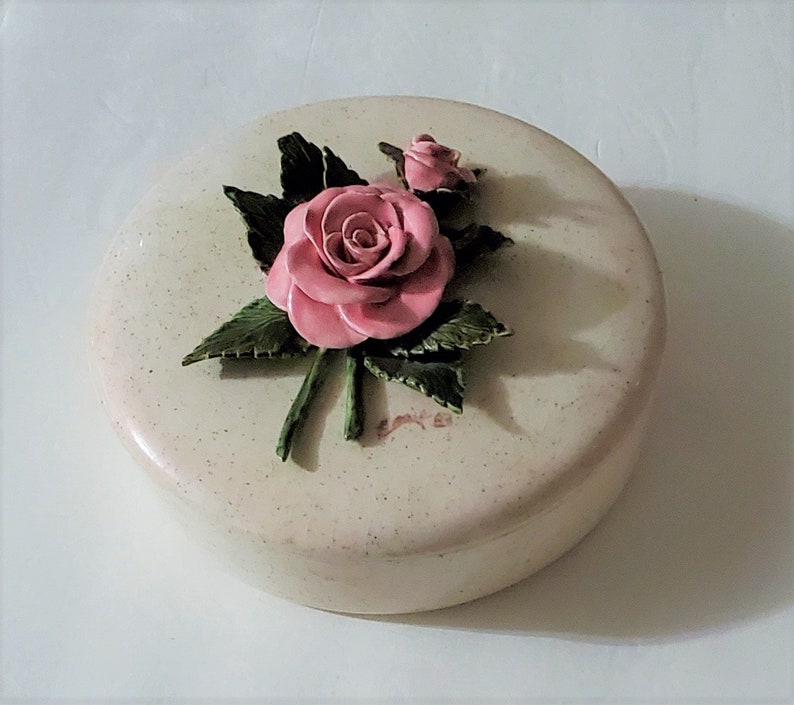 Unique Vintage Rose-Crested Ceramic Jewelry/Trinket Dish/Box image 2