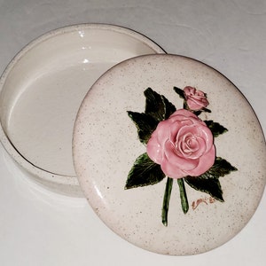Unique Vintage Rose-Crested Ceramic Jewelry/Trinket Dish/Box image 4