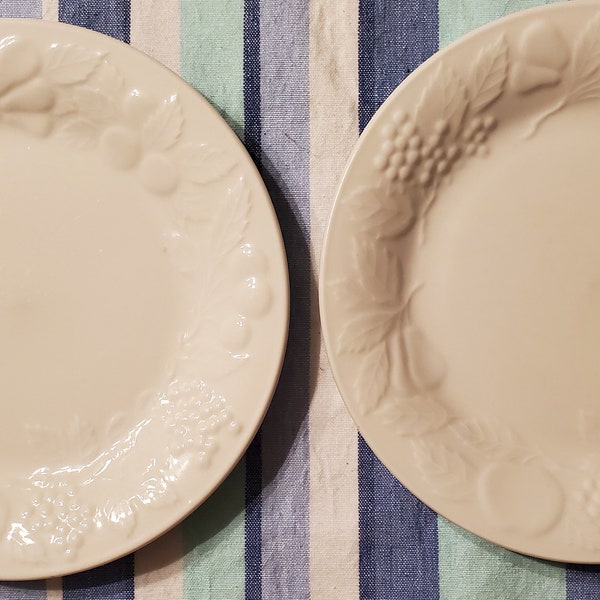 Two (2) Gibson Homes White Embossed FRUIT Rim Dinner Plate (Pre-owned) ~ 10 5/8"