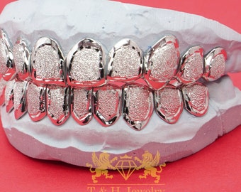 Individuell gefertigte Silber-Diamantstaub-Grillz (Komplettset für Ober- und Unterkiefer), handgefertigte Silberzähne, schneller Versand, kostenloses Abdruckset inklusive