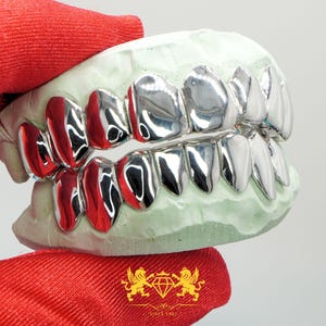 Custom Silver 925 Grillz: Classic Shiny Teeth Jewelry