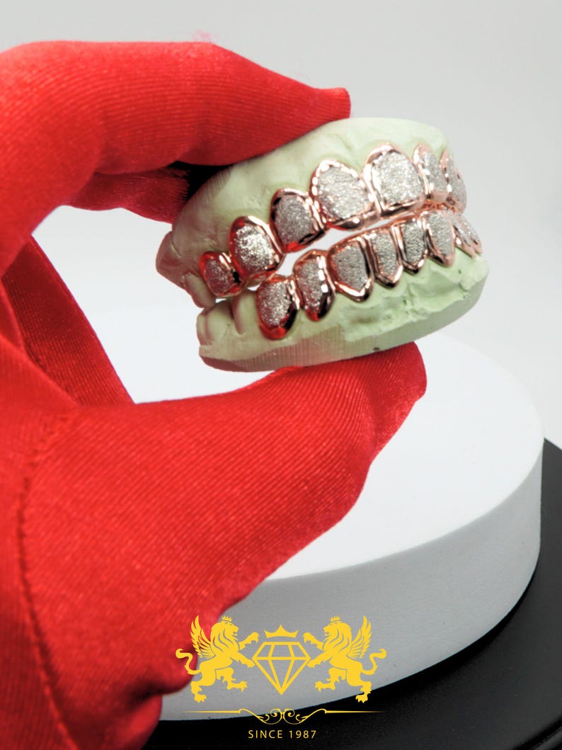 Show your love for hip hop with our custom-made, stylish grillz