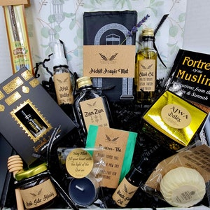Best Umrah Gift Box Hamper 2025 Thoughtful Special Luxury Gift - Handmade - Zam Zam Ajwa - Sidr Honey  Muslim Islamic Eid Ramadan Mubarak &lt;3