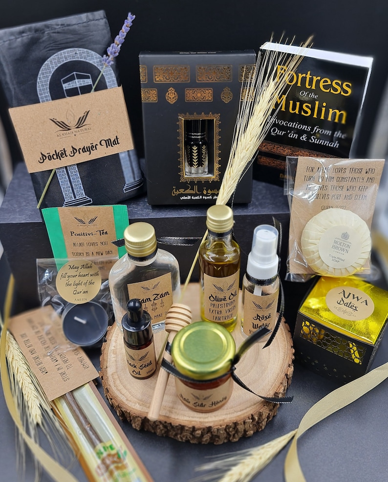 Best Ramadan Gift Box Hamper 2024 Thoughtful Special Luxury Gift Handmade Zam Zam Ajwa Sidr Honey Muslim Islamic EID Mubarak 3 image 2