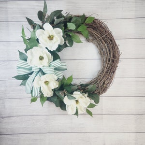 Everyday Spring Magnolia Wreath for Front Door, Spring Farmhouse Wreath , Farmhouse Door Hanger, Spring Twig Wreath, Neutral Wall Decor,