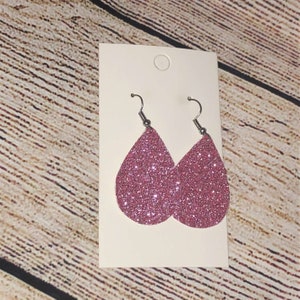 Pink glitter teardrop earring
