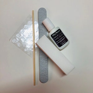 GLUE KIT| Reusable Nails | Long Nails | Gifts for Her| | Rhinestones | Makartt | DnD | Glue on Nails