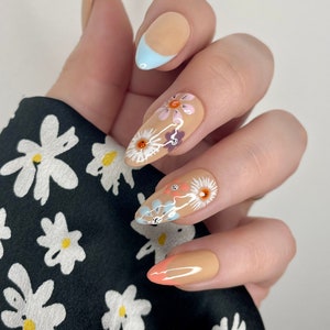 Press on nails Pastel nails Flowers Spring nails Glue on nails Stick on nails False nails Hand painted image 4