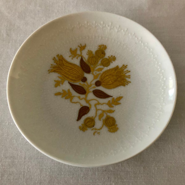 Bjorn Wiinblad Classic Rose Miniature Porcelain Plate by Rosenthal Studio Line