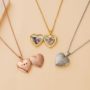 Collier médaillon nom personnalisé, collier médaillon coeur gravé personnalisé, collier médaillon avec photo, cadeau pour maman, cadeau d'anniversaire pour elle image 1