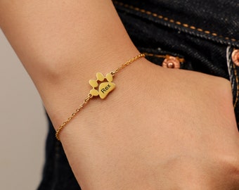 Personalized Tiny Dog Paw Bracelet, Paw Print Name Bracelet, Minimalist Paw Bracelet, Animal Bracelet, Pet Bracelets, Mother&#39;s Day Gifts