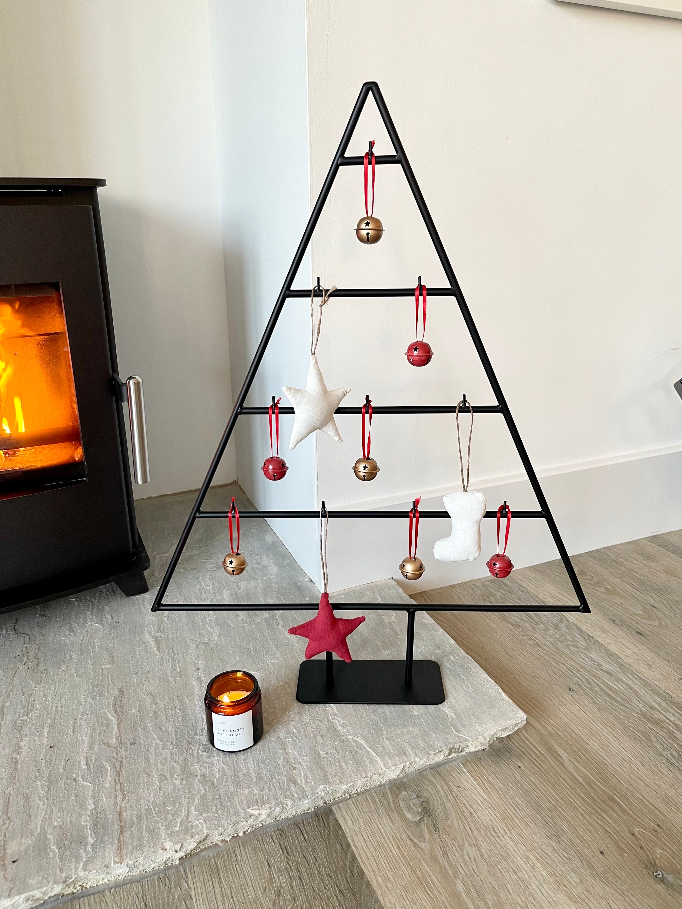 Modern Minimalist Silver Metal Ornament Display Stand 5.9 Inches