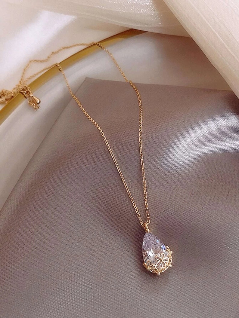 minimalist jewelry Vintage Pendant Dainty Diamond Necklace tiny diamond necklace Diamond Pendant