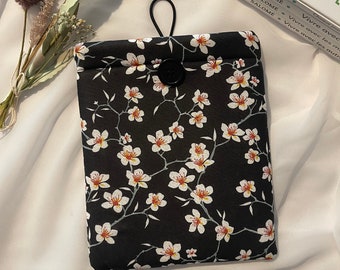 Booksleeve/ book pouch, black floral