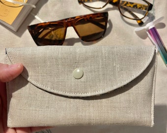 Étui à lunettes en lin couleur naturel, fermeture à bouton pression, doublure imprimée