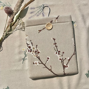 Booksleeve/ book pouch, linen look fabric, floral
