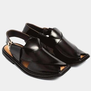Mens Leather Peshawari Chappal: Traditional Pakistani Sandals