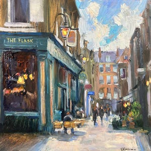 Könnte beinhalten: Ein Gemälde, das eine Straßenszene in London, England, zeigt. Das Gemälde zeigt ein Pub namens "The Flask" mit einer grünen Markise und einem Schild mit der Aufschrift "The Flask". Es gibt Leute, die die Straße entlanggehen, und ein paar Tische und Stühle, die vor dem Pub aufgestellt sind.