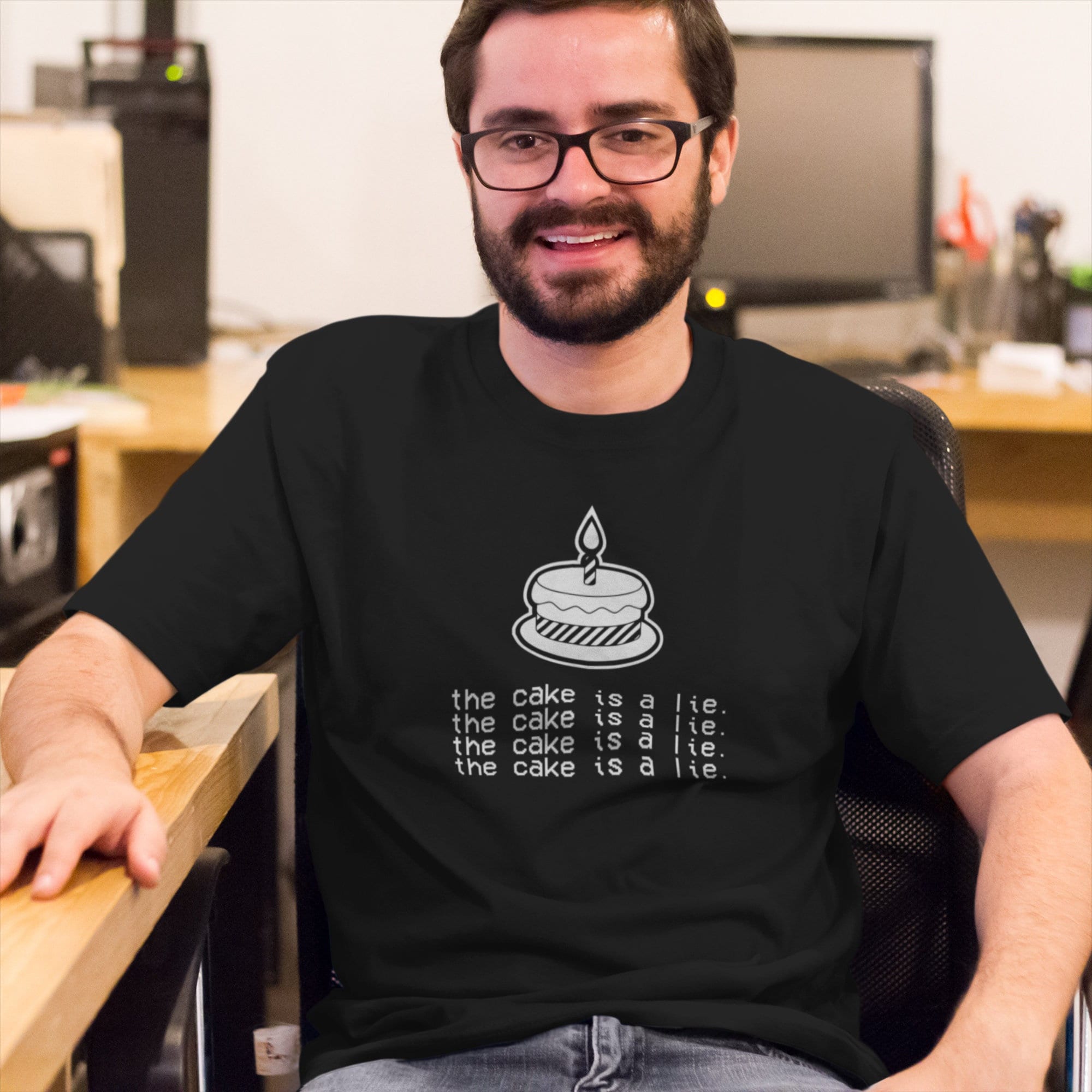 Video Game Tshirt the Cake is A Lie Gamer FPS PC Gaming Clothing - Etsy UK