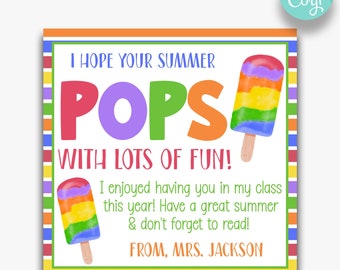 Puede incluir: Una tarjeta colorida de fin de curso con un gráfico de paleta de hielo arcoíris. La tarjeta dice "¡Espero que tu verano estalle de diversión!" y "¡Disfruté tenerte en mi clase este año! ¡Que tengas un gran verano y no olvides leer!" La tarjeta está firmada "De parte de la Sra. Jackson."