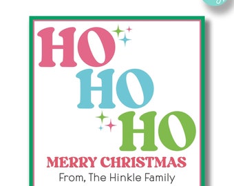 Könnte beinhalten: Ein grünes, weißes und rosafarbenes Weihnachtsgeschenkanhänger mit dem Text "HO HO HO Frohe Weihnachten Von der Familie Hinkle".