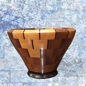 Segmented bowl