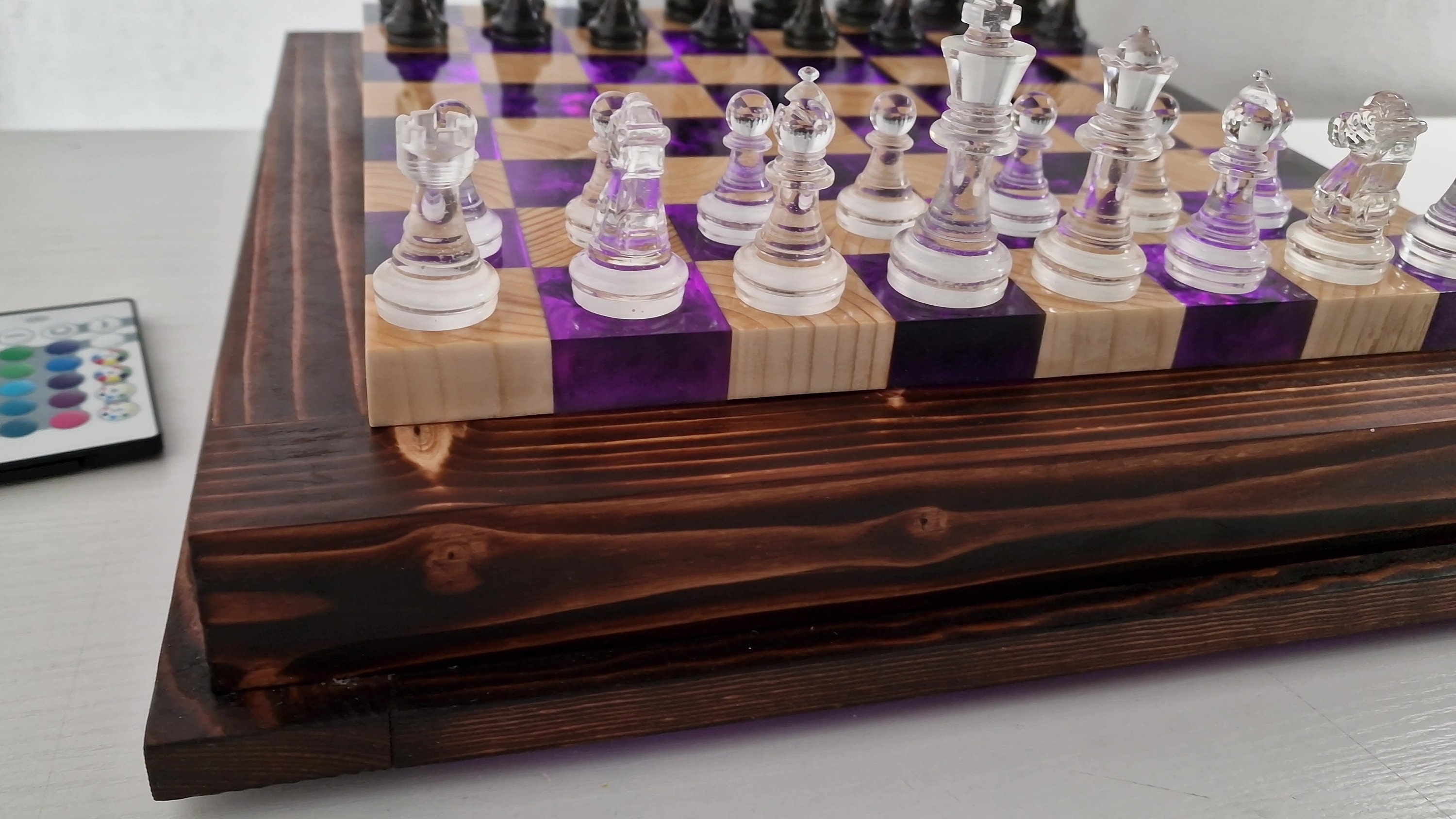 Resin Chessboard – Arte & Sintonia