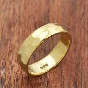 Anel de prata esterlina martelado banhado a ouro 18k feito à mão
