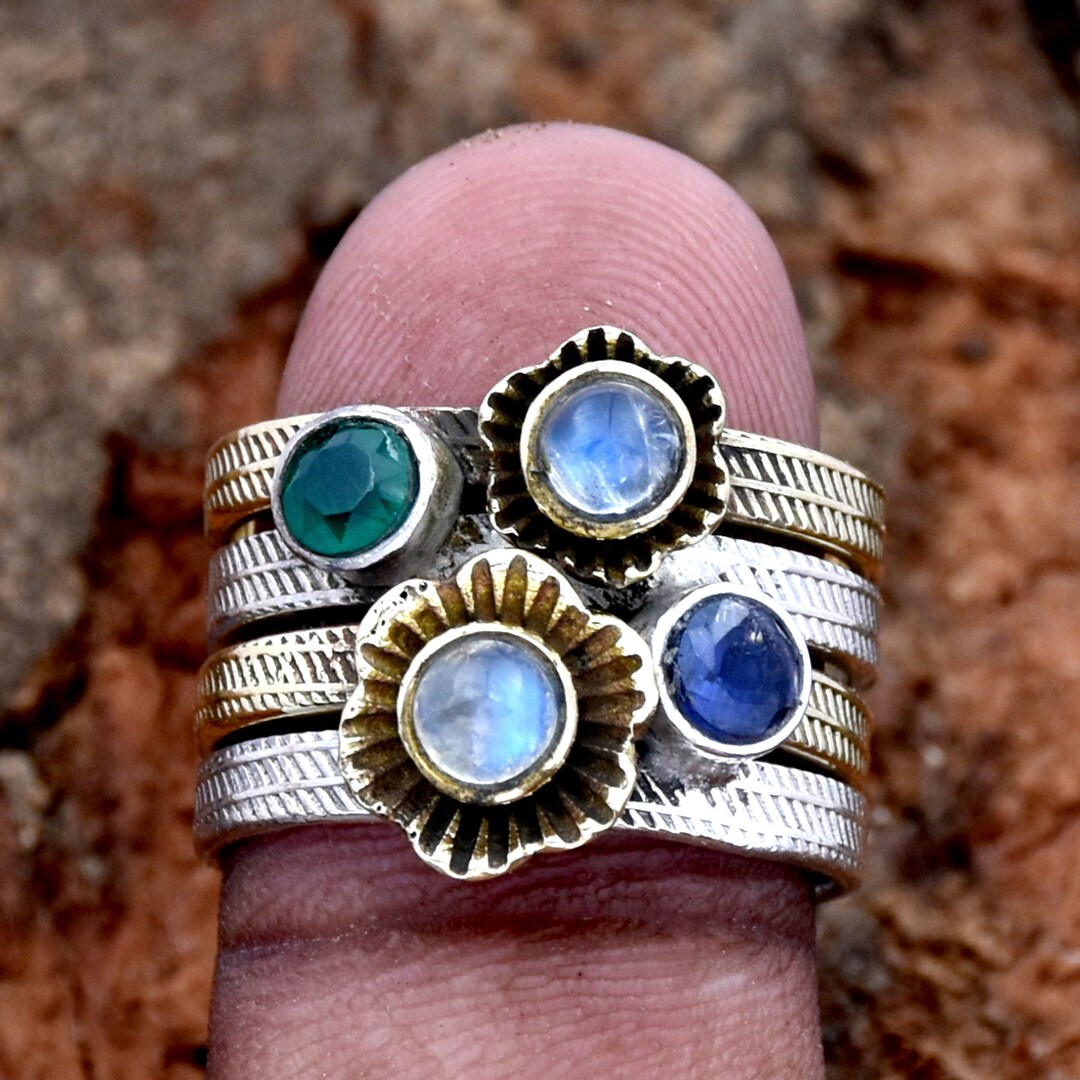 スターリングシルバー マルチストーンリング：レインボームーン